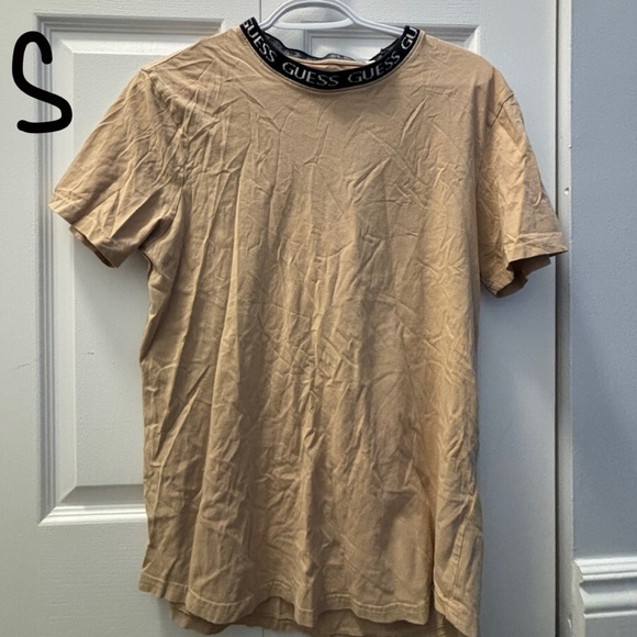 GUESS T-shirt, size small, in good condition - Picture 1 of 2